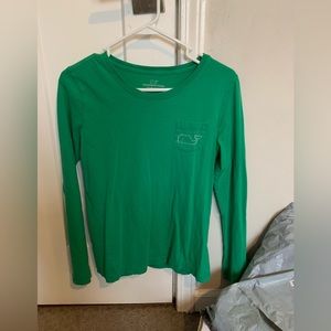 Green girls vineyard vines long sleeve t